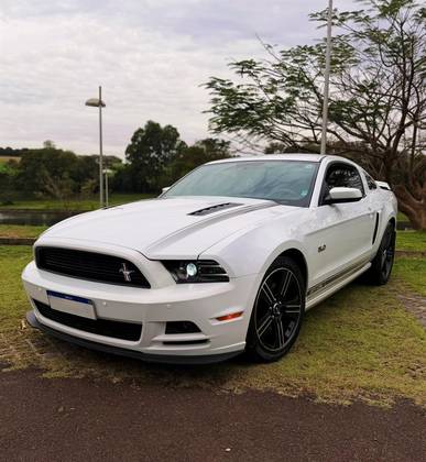 FORD MUSTANG 5.0 GT CALIFORNIA V8 GASOLINA 2P AUTOMÁTICO